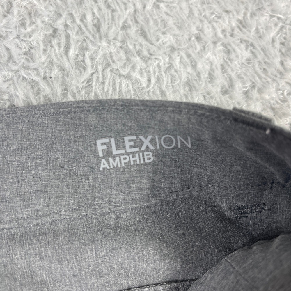 Eddie Bauer Flexion Amphib Shorts Womens 10 Gray Hiking Cargo Outdoor Stretch - Picture 3 of 12